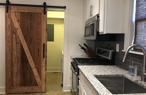 Bay St Louis House | Clean & Charming Backyard Cottage 2 Blocks From The Beach!