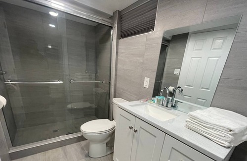 Hempstead House | Clean & Confidential Suite with Private Entrance