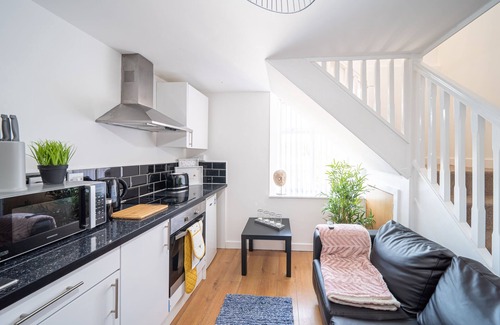 Leeds Apartment | Clean, Convenient Stay by Kirkstall Shops