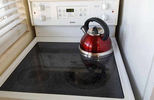 Maunalani Heights Apartment | CLEAN, COOL, COZY, CONVENIENT 1/1/1cozy, convenient