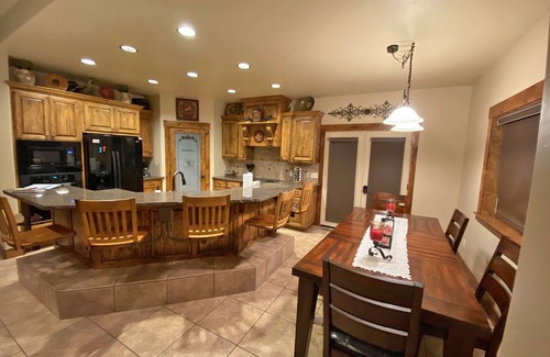Felt House | Clean country living with modern amenities