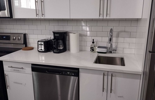Northeast Edmonton House | Clean Cozy 1 Bedroom charming legal basement suite in a peaceful Environment