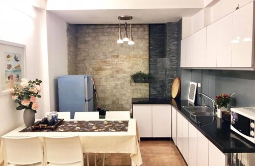 Old Quarter Apartment | Clean/Cozy/Central Location wth smart TV [Deluxe Room]