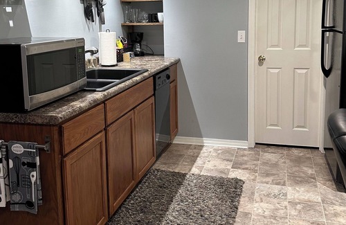 Springfield House | Clean & Cozy Private Basement. Tailored to You! Great Location!