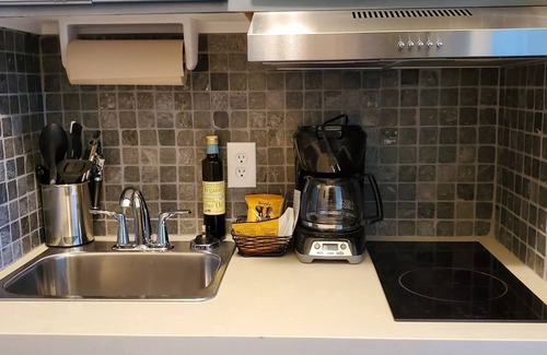 Brian Head Apartment | Clean Get-A-Way Condo w/Pool, Jacuzzi and Gym