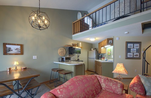 Bayfield Condo | Clean & Modern Beach Front Condo with Lake Views