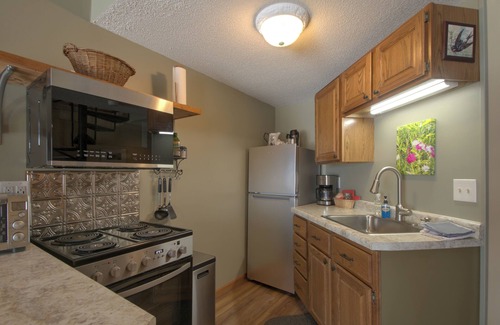 Bayfield Condo | Clean & Modern Beach Front Condo with Lake Views