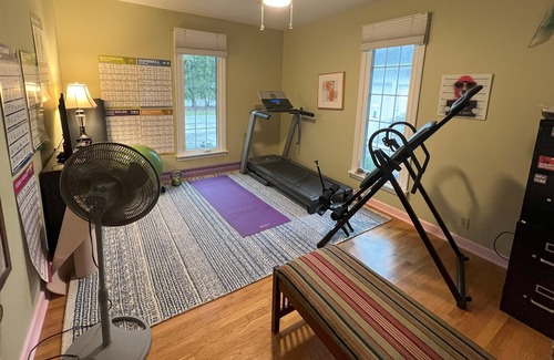 Allouez House | Clean, quiet and spacious 1 bedroom shared space