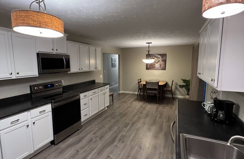 Elizabethtown House | Clean quite 3 bd 2 bath home in great location fully remodeled