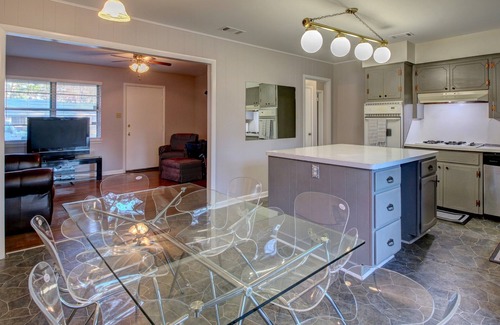 Little Rock House | Clean Safe Comfortable Housing - Convenient Area