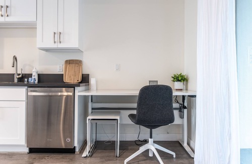 Pasadena Apartment | Clean & Sanitized Stylish Studio in the Heart of Pasadena