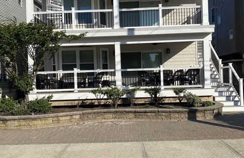 South End Condo | Clean & Spacious 4BR - Beach Block Condo, South end of OCNJ