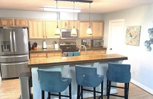 Clyde House | Clean, spacious Townhome with GREAT location close to many attractions!