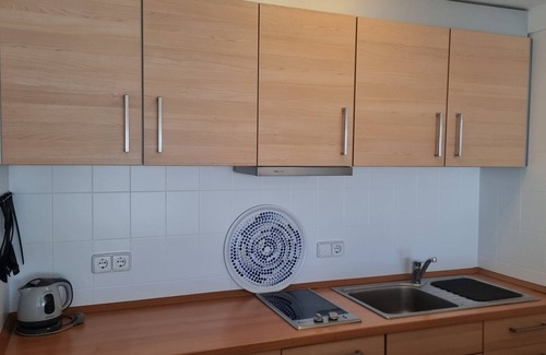 Empuriabrava Apartment | Clean, well-kept apartment on the beach, wifi, air conditioning. Ground floor, up to 4 persons