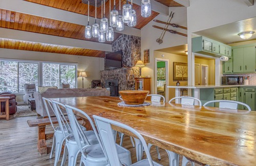 Rhododendron House | Clear Creek Mt. Hood Retreat with stunning views of Clear Creek