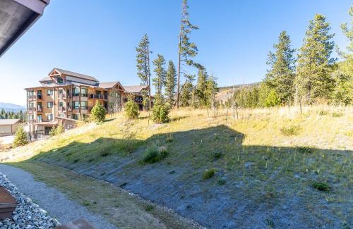 Lakeside Village House | Clearwater Lofts #104 Building 3 by Summit County Mountain Retreats