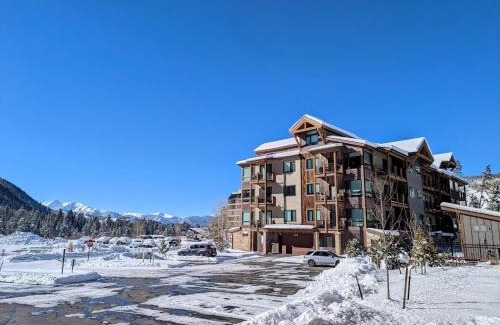 Lakeside Village House | Clearwater Lofts Bldg 3 103 by SummitCove Lodging