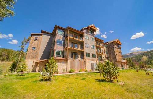 Lakeside Village House | Clearwater Lofts Bldg 3 103 by SummitCove Lodging
