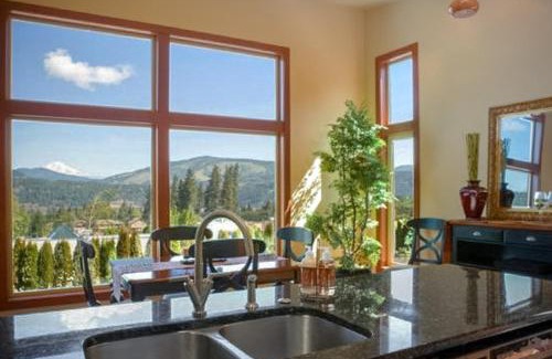 Hood River House | Clearwater Spring