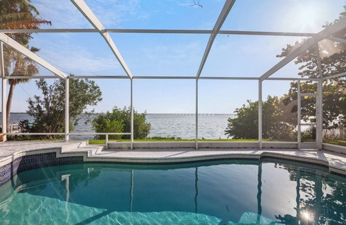 Clearwater House | Clearwater Sunrise Waterfront House w Heated Pool