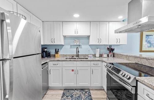 Gulf Shores Condo | Clearwater unit 4C NEW RENTAL & DIRECT BEACHFRONT in GULF SHORES