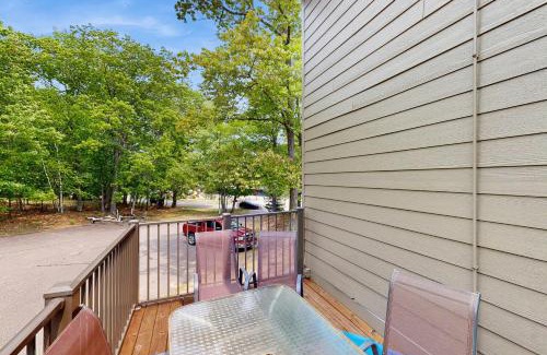 Eagle River Apartment | Cleerwood Village #251