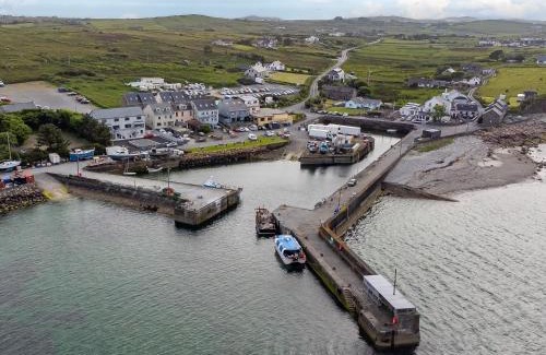 Cleggan Apartment | Cleggan Pierside Apt 1