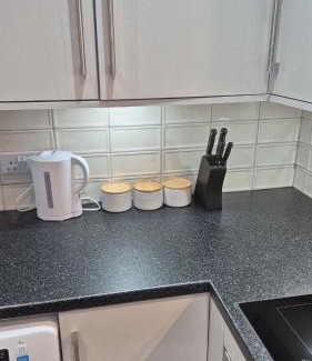 Dagenham Apartment | Clemence House London
