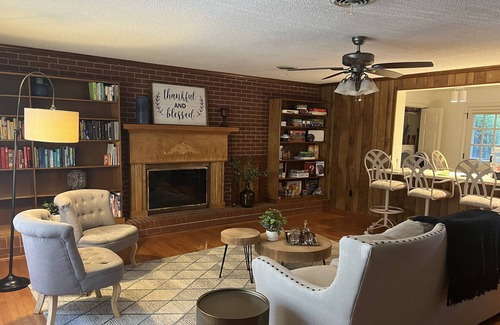 Seneca House | Clemson-cation