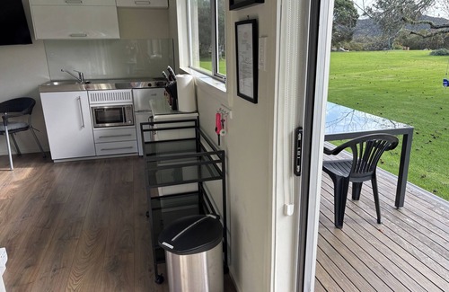 Russell Cottage | Clendon Lodge Studio