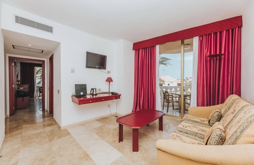 El Madronal Resort | Cleopatra Palace Hotel