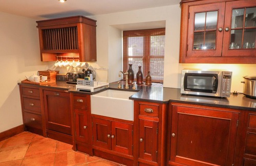 Urswick House | CLERK BECK COTTAGE, pet friendly, with a garden in Ulverston