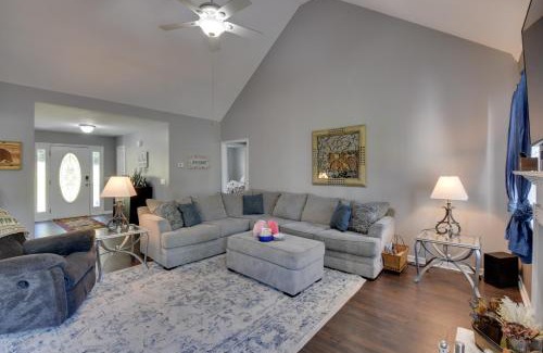 Helen House | Cleveland Retreat with Deck 2 Mi to Winery!