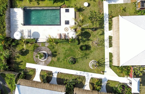 Pecatu Villa | Cliff view 6 Bedroom villa w/private pool and living room next to Padang Beach