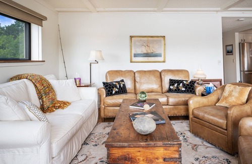 Canandaigua Condo | Cliffside Condo|10 min Canandaigua | 15 min Bristol Mountain: Lake, MidTerm Rent