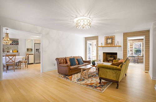 Thompson's Station House | Cliffside Cottage