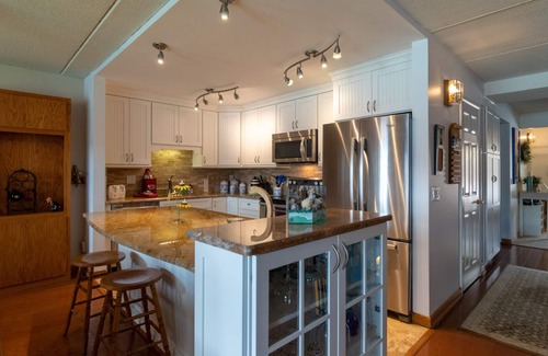 Canandaigua Condo | Cliffside Harbor: "Location! Location! Location!"