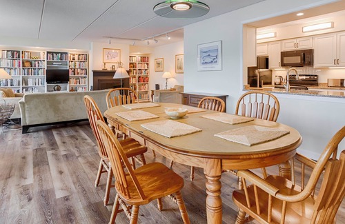 Canandaigua Condo | Cliffside Sunrise: "Gorgeous Canandaigua Lake Views!"