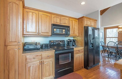 Foscoe House | Cliffsider - Mountain House, Gated Resort, Indoor/Outdoor Pools and Hot Tub, Fitness Area, Fishin.