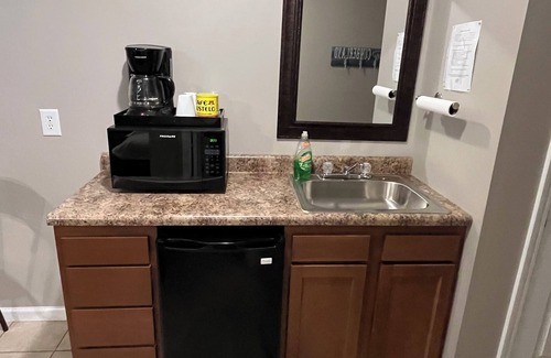 Jamestown Cottage | Clifty Creek Inn—Unit A
