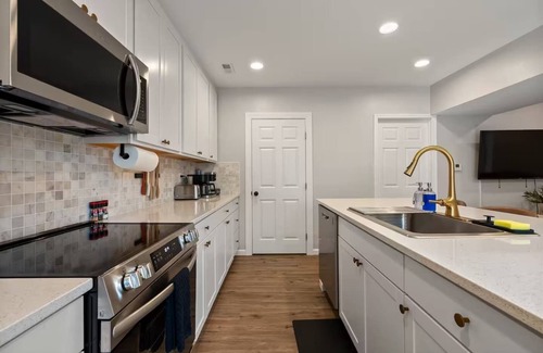 Clintonville Apartment | Clintonville | Brand New Apartment