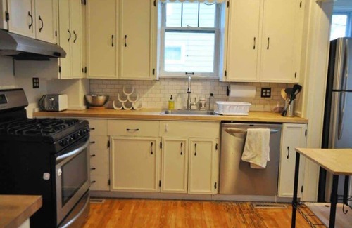 Central Clintonville House | Clintonville Community Home