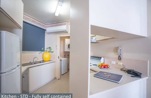 Carlton South Apartment | Clocktower Apartment Hotel