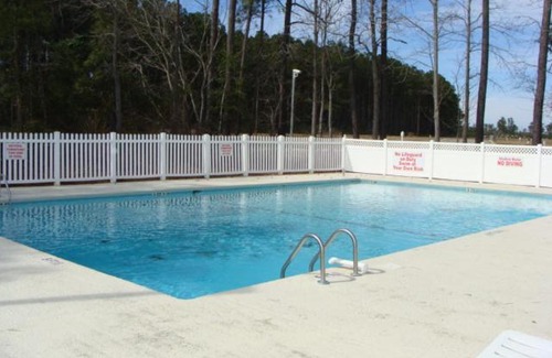 Colonial Charters Apartment | Clonial Charters 1B Condo