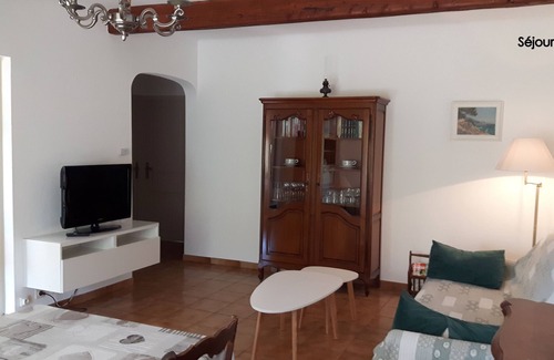 Ollioules House | CLOS DE JOCE. Charming house between Sanary and Ollioules