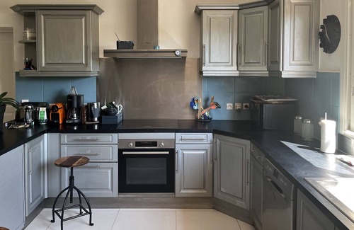 Neffies House | Clos Du Picholins- Large House with Pool and Garden