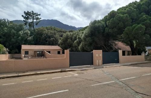 Pinarellu House | Clos Jeannette Villa près de la plage de Pinarelle et des piscines naturelles du Cavu