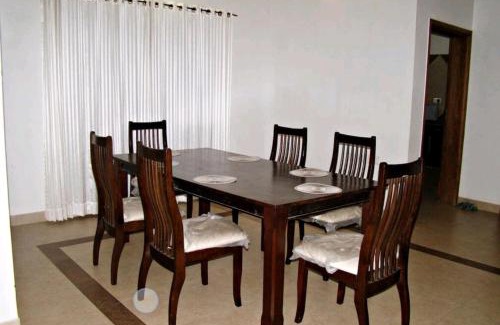Stuart Hill House | Close d one
