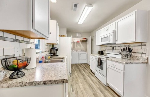 Winston - Salem House | Close-Mall, Food, Dwntwn, Self Checkin, Fast Wi-Fif