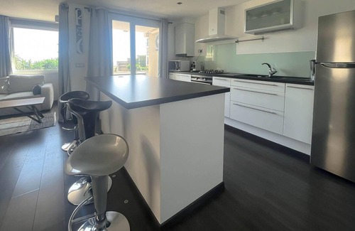 La Bocca Apartment | CLOSE SEA - Terrace with Sea View, AC and Parking - BENAKEY